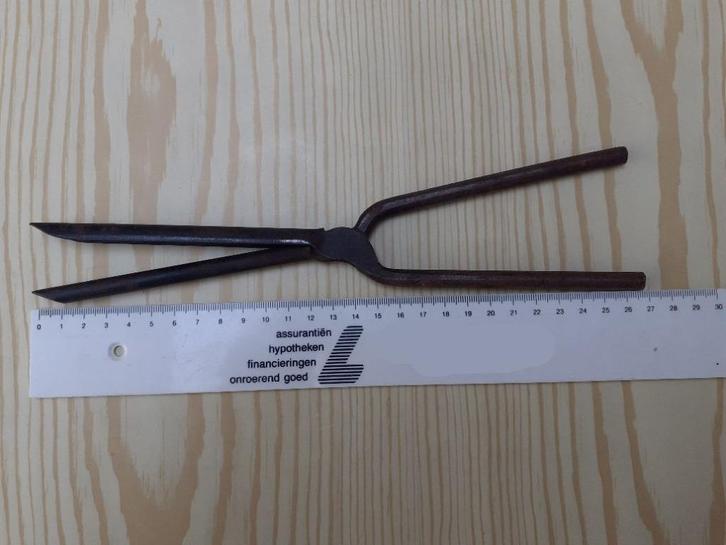 Antieke KRULTANG voor Pijpenkrullen // ijzeren Haarkrultang, Antiek en Kunst, Antiek | Gereedschap en Instrumenten, Ophalen of Verzenden