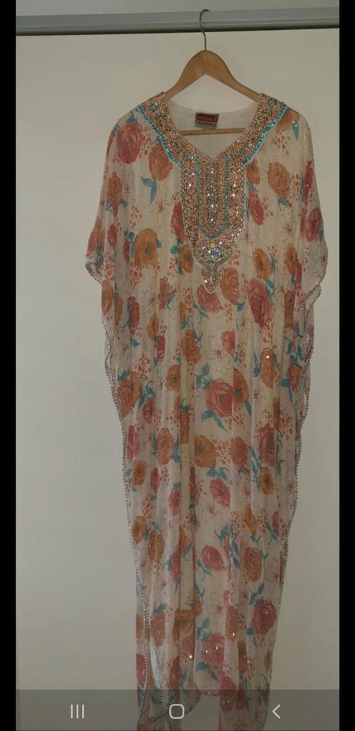 Kaftan, Kleding | Dames, Jurken, Zo goed als nieuw, Maat 38/40 (M), Onder de knie, Verzenden