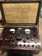 Antieke militaire ampèremeter en voltmeter van Prufrex, Doe-het-zelf en Verbouw, Meetapparatuur, Ophalen, Gebruikt, Elektriciteit