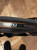 DGT e-board USB Walnut - Royal pieces Verzwaard, Hobby en Vrije tijd, Ophalen of Verzenden, Gebruikt