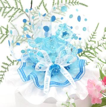 Prachtige blauwe schommel paardje als taarttopper. beschikbaar voor biedingen