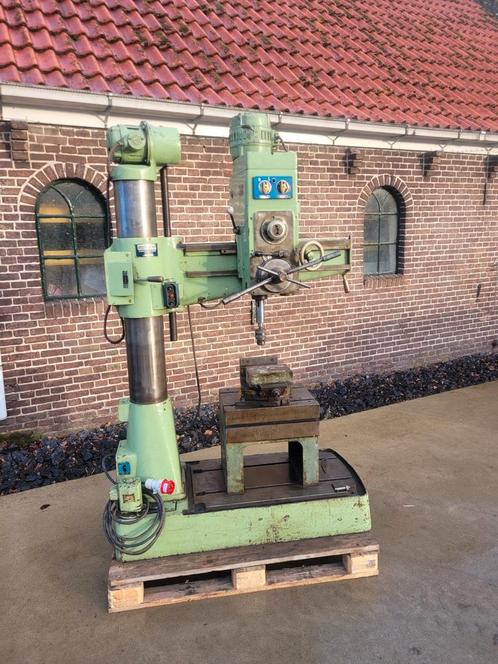 Nette radiaalboormachine radiaalboor kolomboormachine, Doe-het-zelf en Verbouw, Gereedschap | Boormachines, Gebruikt, Kolomboormachine