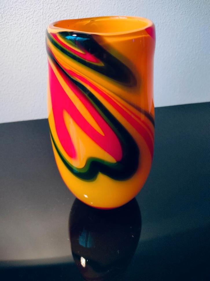 Murano Style Vaas Glas Geel Rood Groen Swirl 1980, Antiek en Kunst, Antiek | Glas en Kristal, Ophalen of Verzenden