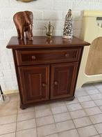 Leuk antiek kastje met lade, Ophalen