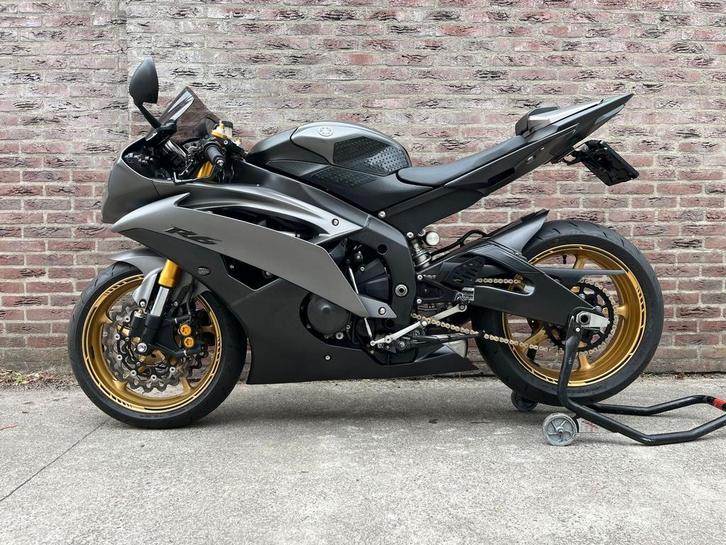 YAMAHA YZF R6 (bj 2016) +- 31800 km mooi met veel extra's, Motoren, Motoren | Yamaha, Bedrijf, Super Sport, meer dan 35 kW, 4 cilinders