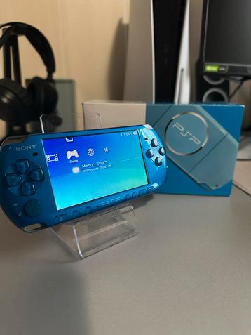 Sony PSP 3000 Carnival Blue - Zo goed als nieuw beschikbaar voor biedingen