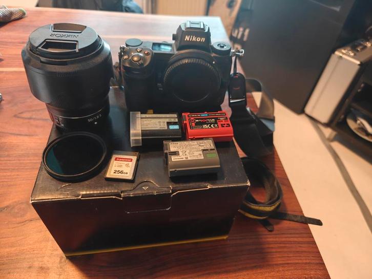 Nikon Z6 (15593 clicks) + Nikkor Z 50mm F1.8 S, Audio, Tv en Foto, Fotocamera's Digitaal, Zo goed als nieuw, Nikon, Geen optische zoom