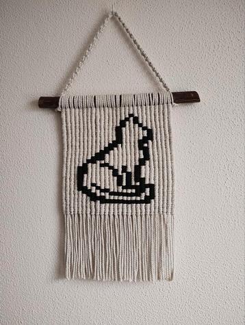 Macramé wandkleed kat. Sisters Forever. beschikbaar voor biedingen