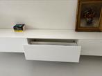 Prachtig zwevend dressoir van corian., Huis en Inrichting, Kasten | Dressoirs, Ophalen, Zo goed als nieuw, 25 tot 50 cm