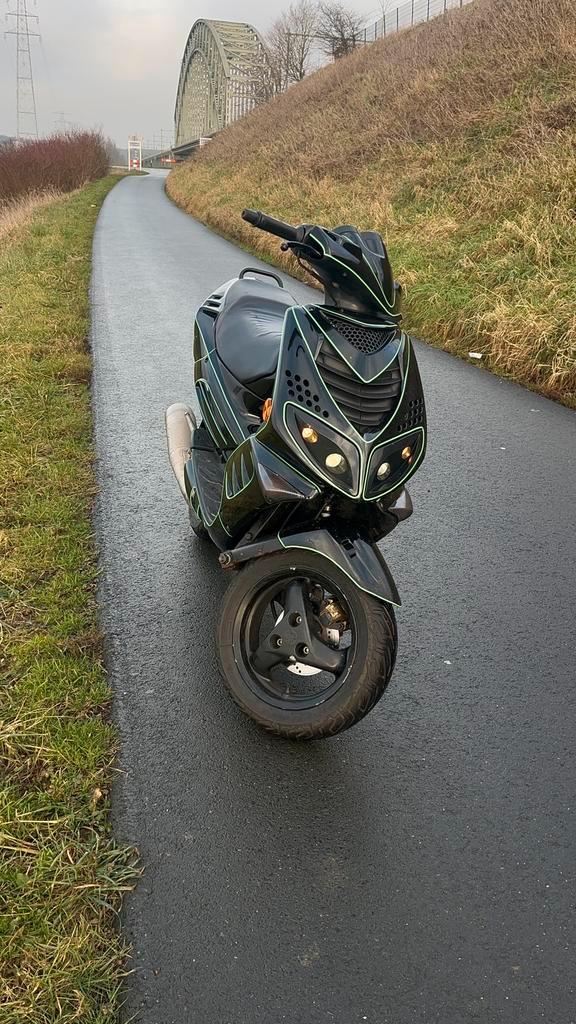 Peugeot speedfight 2, Fietsen en Brommers, Scooters | Peugeot, Zo goed als nieuw, Speedfight, Maximaal 45 km/u, Tweetakt, Ophalen
