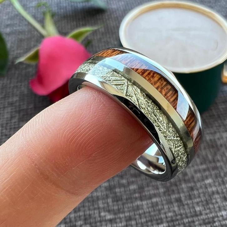 Trouwringen wolfraam - Leah, Sieraden, Tassen en Uiterlijk, Ringen, Nieuw, Dame of Heer, Overige kleuren, Overige materialen, Verzenden