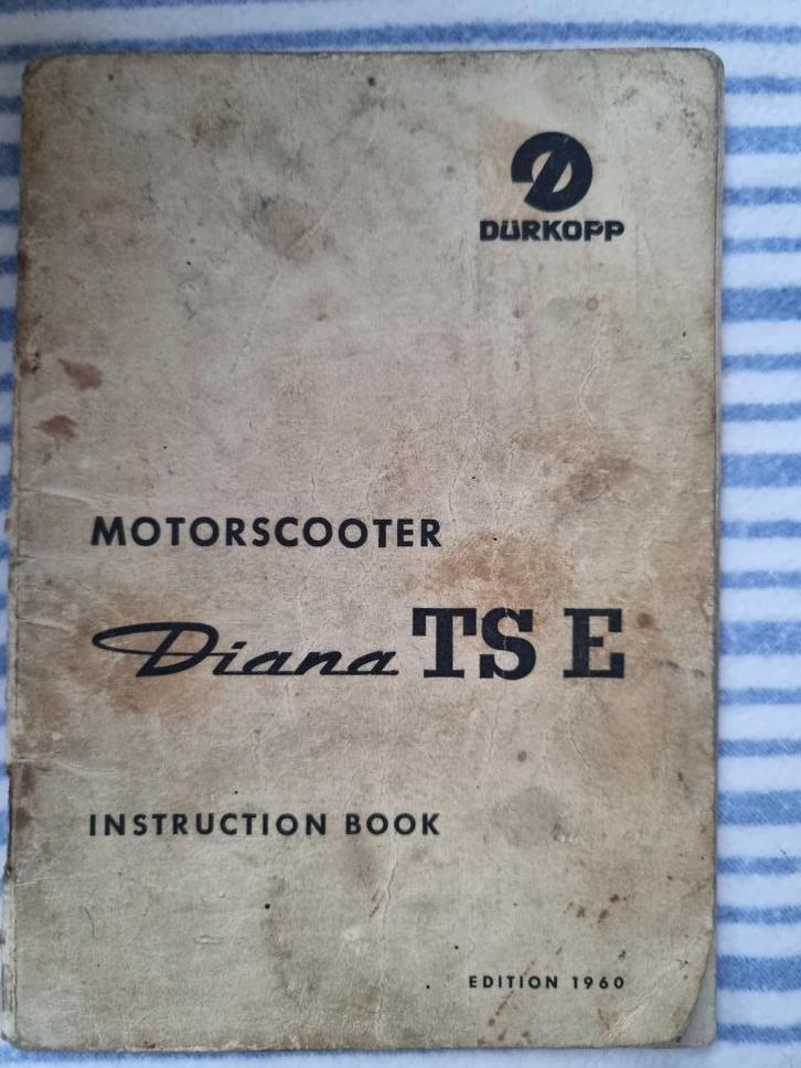 Motorscooter Diana TS E Instruction book, Motoren, Handleidingen en Instructieboekjes, Overige merken, Ophalen of Verzenden