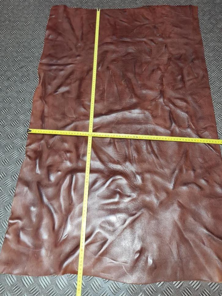 Tuig - Leer Bruine Golven (Zie omschrijving!), Hobby en Vrije tijd, Stoffen en Lappen, Nieuw, Leer of Kunstleer, 30 tot 120 cm