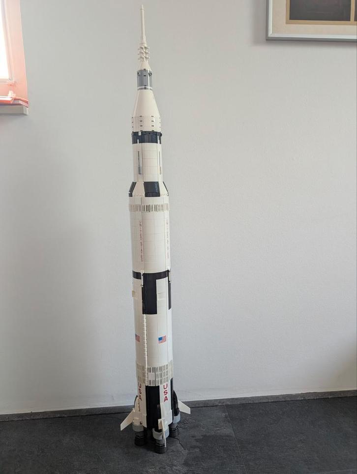 Orginele LEGO Saturn V, Hobby en Vrije tijd, Modelbouw | Auto's en Voertuigen, Zo goed als nieuw, Auto, Groter dan 1:32, Overige merken