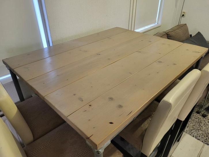 Stevige hoge tafel + 4 hoge krukken, Huis en Inrichting, Tafels | Eettafels, Zo goed als nieuw, 100 tot 150 cm, 100 tot 150 cm