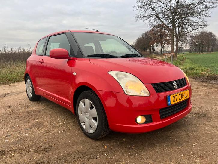 Suzuki Swift 1.3 Exclusive 2005 Airco Elek.Pakket TOPSTAAT!!, Auto's, Suzuki, Particulier, Swift, ABS, Airbags, Airconditioning