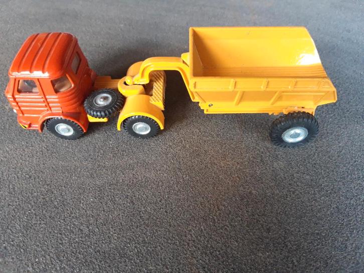 Pegaso kiptrailer - Joal, Hobby en Vrije tijd, Modelauto's | 1:50, Gebruikt, Bus of Vrachtwagen, Overige merken, Ophalen of Verzenden