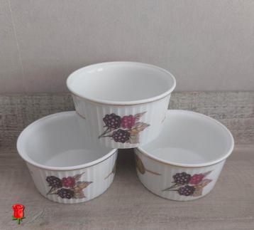 6 Royal Worcester Evesham Ramekins/soufflé ovenschaaltjes beschikbaar voor biedingen