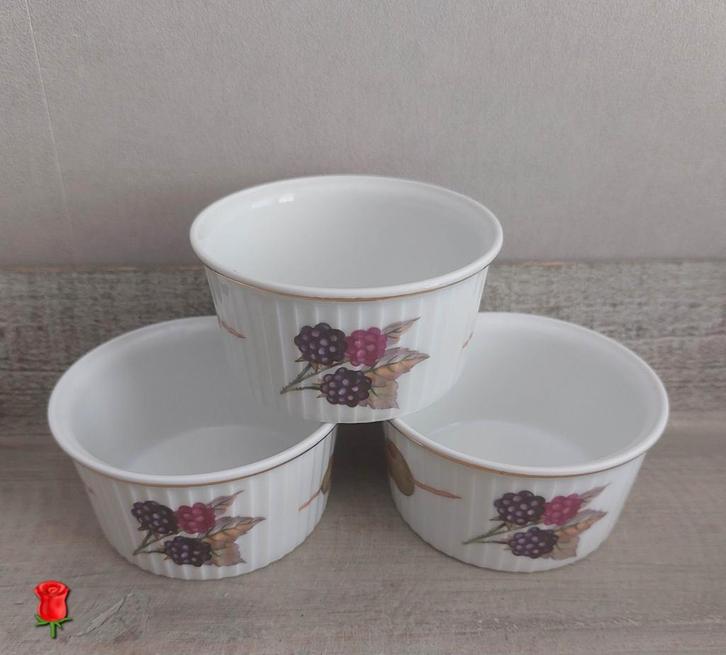 6 Royal Worcester Evesham Ramekins/soufflé ovenschaaltjes, Huis en Inrichting, Keuken | Servies, Zo goed als nieuw, Schaal of Schalen