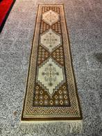 Handgeknoopt tapijt
