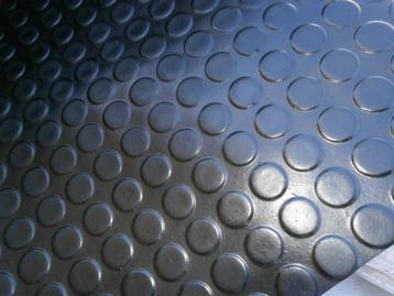 Rubber op rol beschikbaar voor biedingen