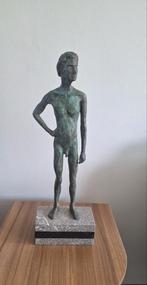 Bronzen beeld van een naakte man, Antiek en Kunst, Kunst | Beelden en Houtsnijwerken, Ophalen of Verzenden