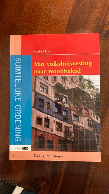 P. Ekkers - Van volkshuisvesting naar woonbeleid beschikbaar voor biedingen