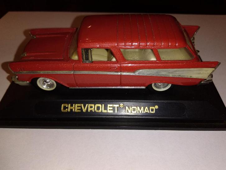 Chevrolet Nomad, Hobby en Vrije tijd, Modelauto's | Overige schalen, Zo goed als nieuw, Auto, Ophalen