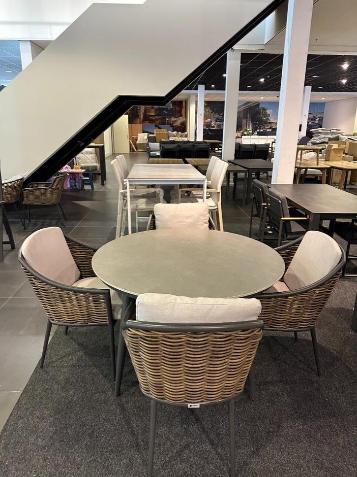 Te koop: 4-persoons tuinset (kunstof, aluminium en keramiek), Tuin en Terras, Tuinsets en Loungesets, Zo goed als nieuw, Tuinset