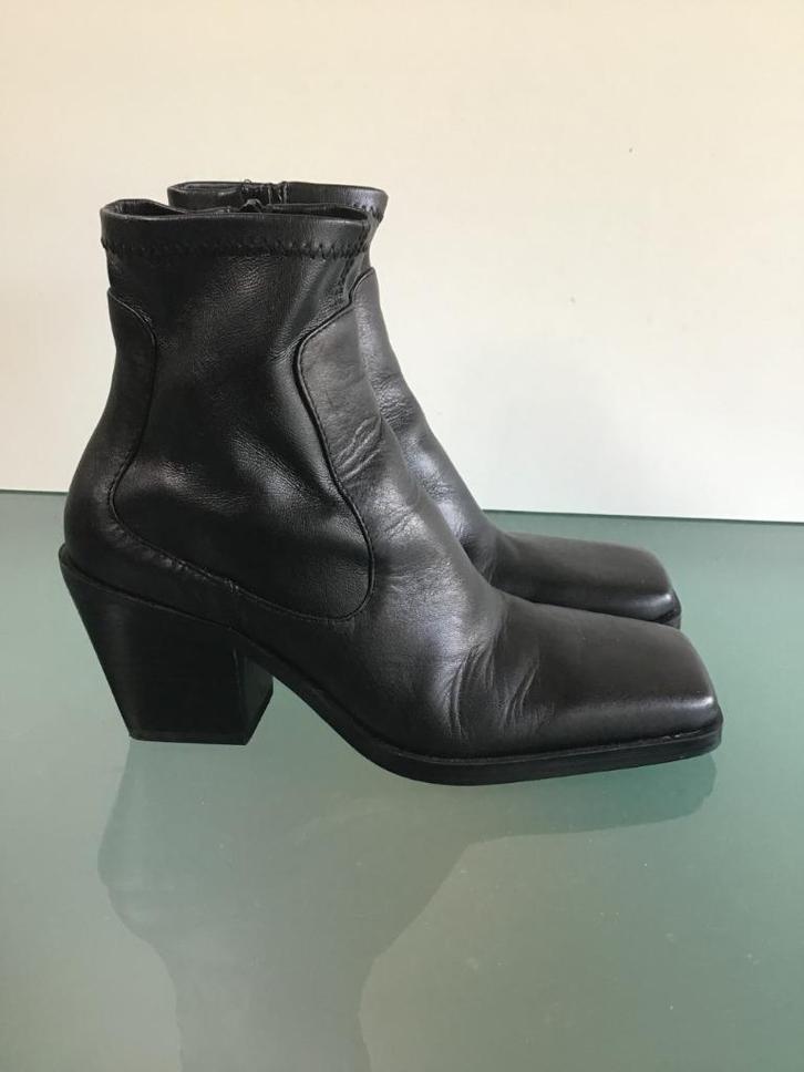 GRATIS VERZENDEN | NIEUWE trendy zwarte laarzen 37, Kleding | Dames, Schoenen, Nieuw, Lage of Enkellaarzen, Zwart, Verzenden