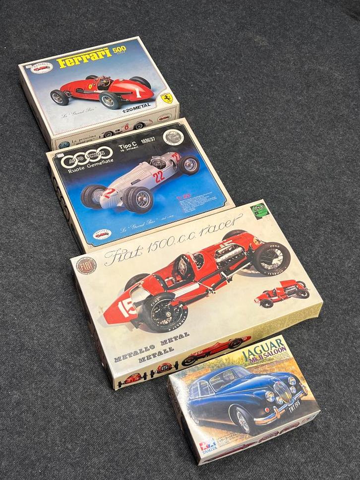 Oude bouwdozen Ferrari 500, FIAT 1500 Racer,... Revival, Hobby en Vrije tijd, Modelbouw | Auto's en Voertuigen, Zo goed als nieuw