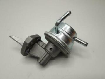 Benzinepomp Audi 80 en 100 Mechanisch Brandstofpomp beschikbaar voor biedingen