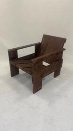 Gerrit Rietveld - Kratstoel Handgemaakt met deuvels & beits, Huis en Inrichting, Ophalen, Bruin, Nieuw, Eén