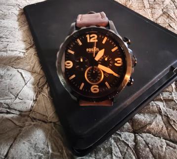 Fossil Herenhorloge met Leren Band beschikbaar voor biedingen