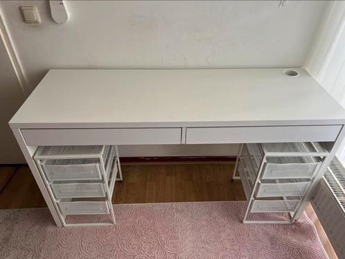 Micke Ikea bureau 142cm graag zsm ophalen, Diversen, Bureau-accessoires, Gebruikt, Ophalen