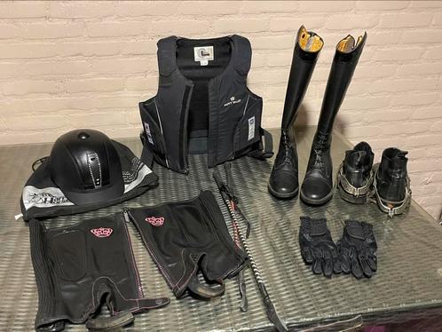 Paardrijcape Laarzen Schoen Kleding zie foto’s, Dieren en Toebehoren, Paardrijkleding, Zo goed als nieuw, Bovenkleding, Dressuur