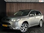 Mitsubishi Outlander 2.0 PHEV instyle VOL ONDERHOUD/PANORAMA, Zwart, 4 cilinders, Vierwielaandrijving, Hybride Elektrisch/Benzine