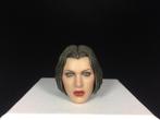 1/6 Hot Toys Alice Resident Evil Afterlife headsculpt Milla, Ophalen of Verzenden, Zo goed als nieuw, Actiefiguur of Pop