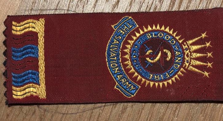 Salvation Army vaandel lint “Blood & Fire”, Verzamelen, Religie, Zo goed als nieuw, Ophalen of Verzenden