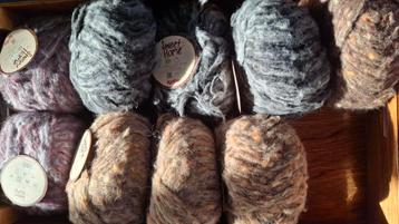Katia sweet home acryl mohair bruin zwart grijs roze beschikbaar voor biedingen