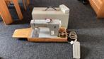 Pfaff 90 naaimachine met voetpedaal en koffer, Hobby en Vrije tijd, Naaimachines en Toebehoren, Ophalen of Verzenden, Zo goed als nieuw
