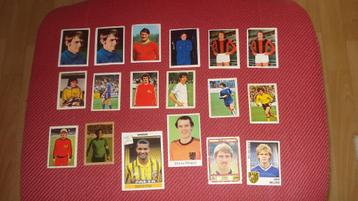 VOETBAL PLAATJES  (17 STUKS  )ZIE TEKST  beschikbaar voor biedingen