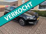 Volkswagen Polo 1.0 BlueMotion Edition NAVI AIRCO VW DEALER, Voorwielaandrijving, Gebruikt, Zwart, Origineel Nederlands