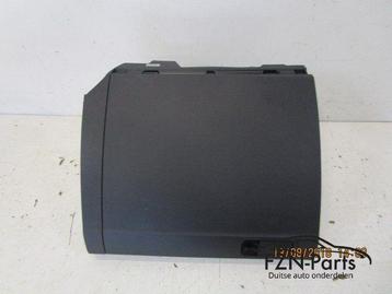VW T-Roc Dashboardkast Zonder Slot 2GA857101 beschikbaar voor biedingen