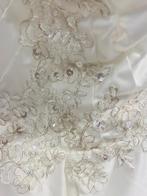 Prachtige ivoorwitte trouwjurk met details, Ophalen of Verzenden, Zo goed als nieuw, Wit, Trouwjurk