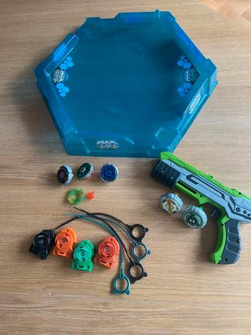 Beyblade set!! beschikbaar voor biedingen