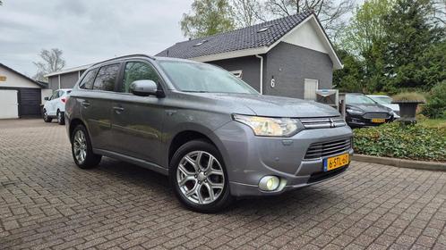 Mitsubishi Outlander 2.0 PHEV Instyle+, Auto's, Mitsubishi, Bedrijf, Te koop, Outlander, 4x4, ABS, Achteruitrijcamera, Adaptive Cruise Control