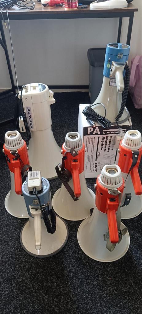 7 X Megafoon Paso, Monacor top kwaliteit!, Muziek en Instrumenten, Microfoons, Zo goed als nieuw, Ophalen of Verzenden