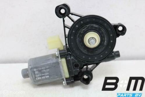 Raammotor rechtsvoor VW Tiguan 5NA 5Q0959801B, Auto-onderdelen, Interieur en Bekleding, Gebruikt
