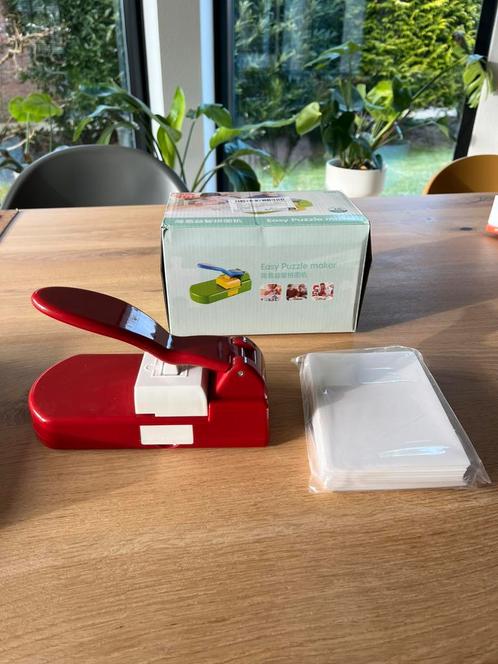 Puzzelmaker machine nieuw, Hobby en Vrije tijd, Denksport en Puzzels, Nieuw, Overige typen, Minder dan 500 stukjes, Verzenden